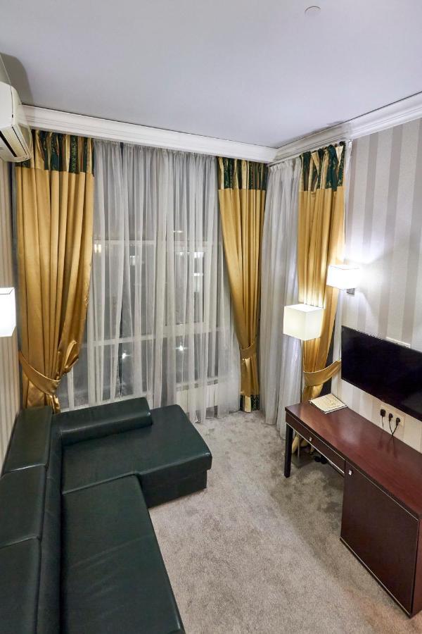 Pioneer Luxe Hotel Saratov Eksteriør bilde